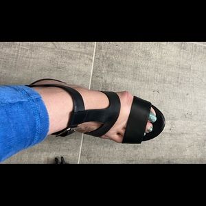 Aldo sandals size 8 never worn except for pic
